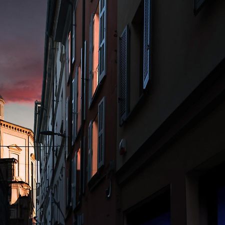 Be Duomo - Self Check-In Bed & Breakfast Voghera Bagian luar foto
