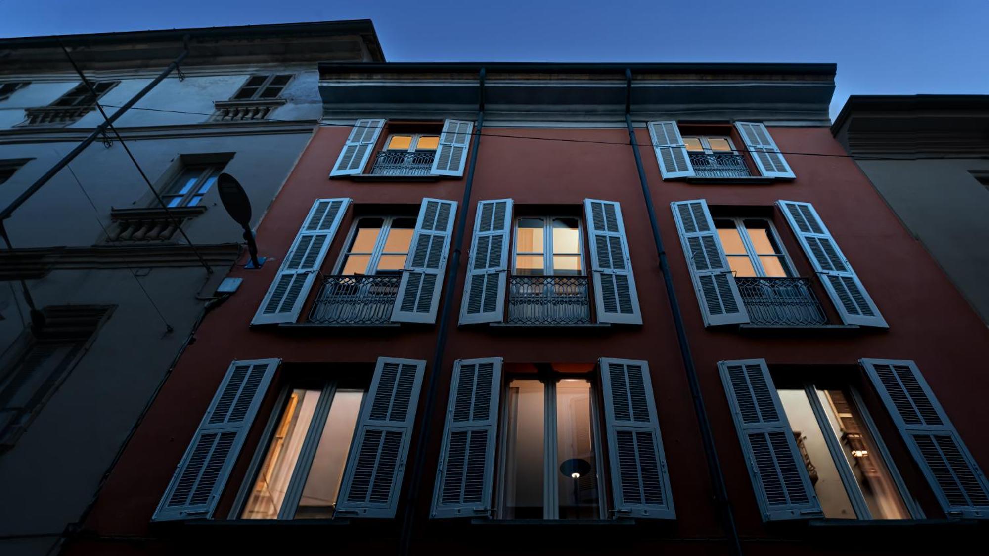 Be Duomo - Self Check-In Bed & Breakfast Voghera Bagian luar foto